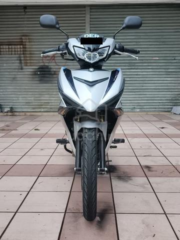 2023 Yamaha Y15ZR V2 (18K KM ONLY) Accessories - photo 7 of 10