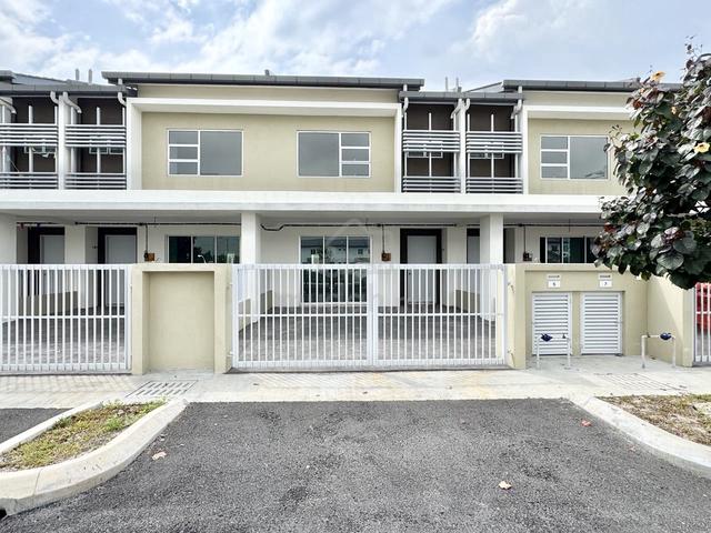 100% Loan , 2 Storey 20x70 4r3b , Taman Tenera Semenyih, Gated Guarded 1