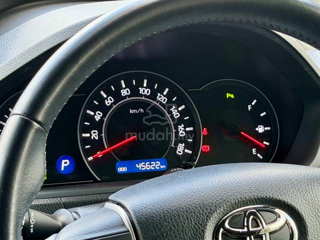 FULL LOAN 2021 Toyota VOXY 2.0 ZS KIRAMEKI III (A) - 2