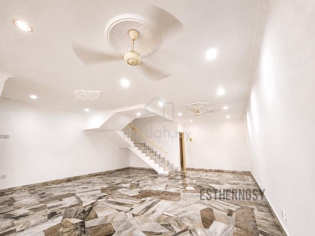 Taman Sri Gadong Klang Move in Condition Double Storey for Sale 1