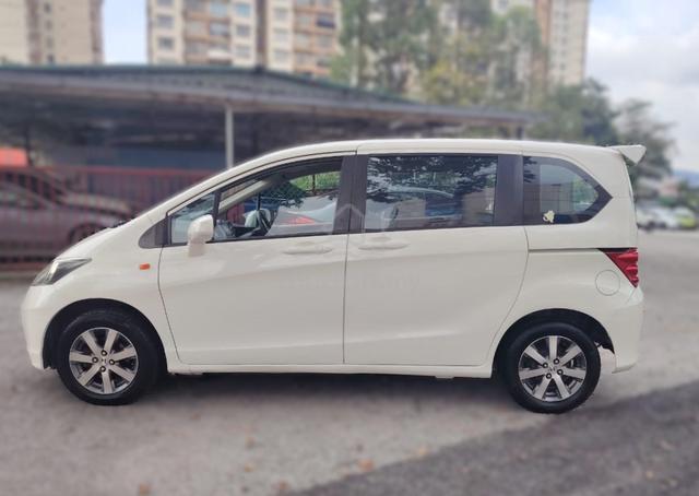 2012 Honda FREED 1.5 E (A) 1 OWNER LIKE NEW - 5
