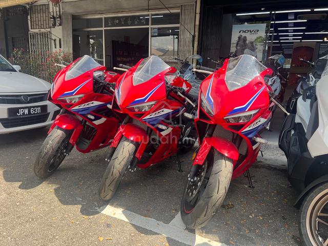 Carousel Image