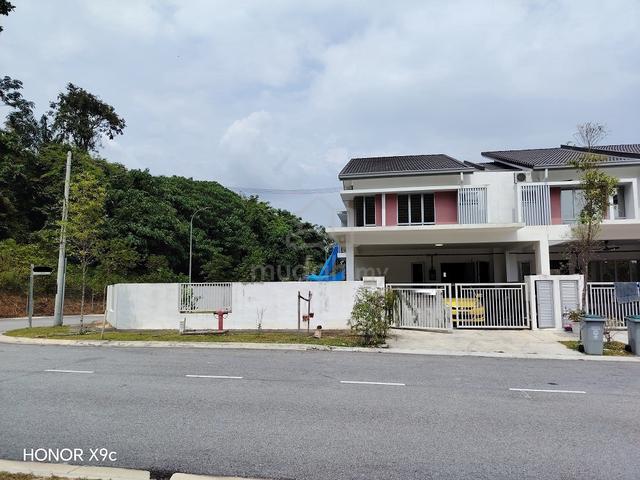 Tiara Sendayan Corner 2 Sty House Labu, Negeri Sembilan 1