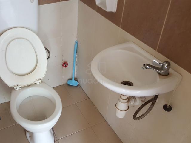 Single Storey Terrace House, Good Condition ~ near AEON Ayer Keroh 5