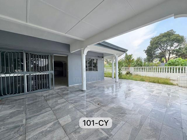 Below MarketđĽCORNER 2 Sty House - Klang Utama KaparăMore ParkingăSale 1