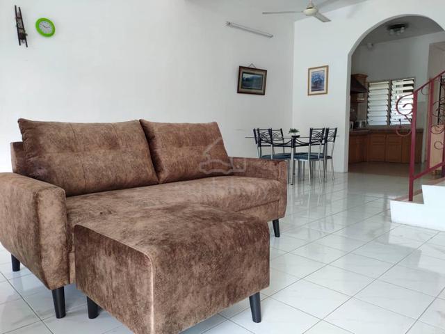 Fully Furnished Ipoh Country Valentine double storey House for rent 1