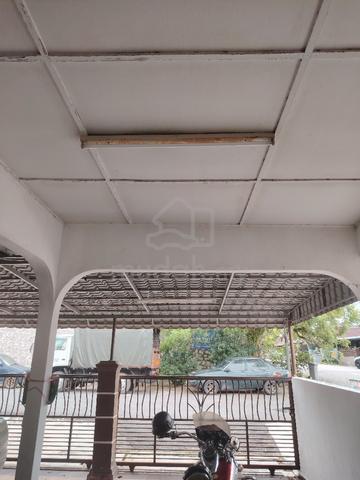 Single storey terrace with 3 room 1