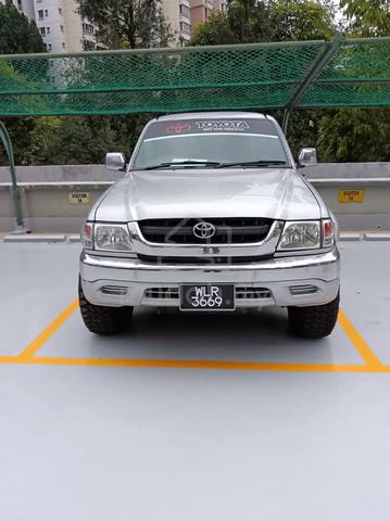 2004 Toyota HILUX 2.5 SR TURBO MY03 KDN190 (A) - 3