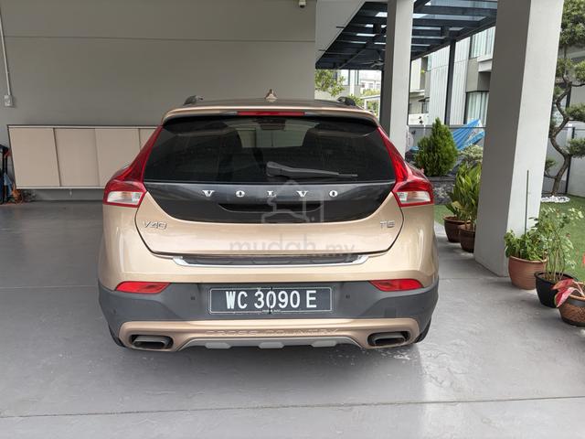 2015 Volvo V40 2.0 CROSS COUNTRY T5 (A) - 4