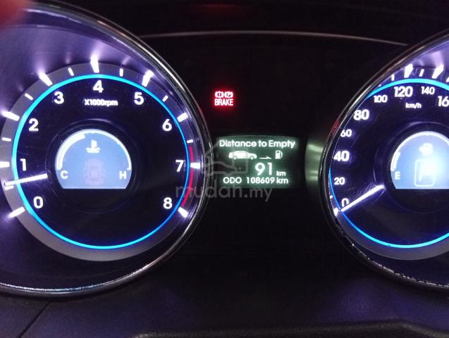2011 Hyundai SONATA 2.0 GLS NF (A) - 5