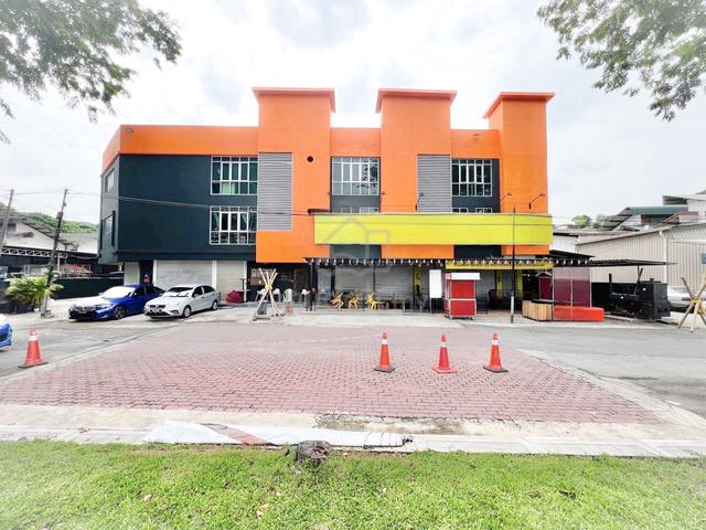 FACING MAIN ROAD 3 Storey Building Bandar Tun Razak, Cheras 1