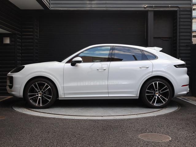 [SportSeat]Facelift 2023 Porsche Cayenne Coupe 3.0 - 5