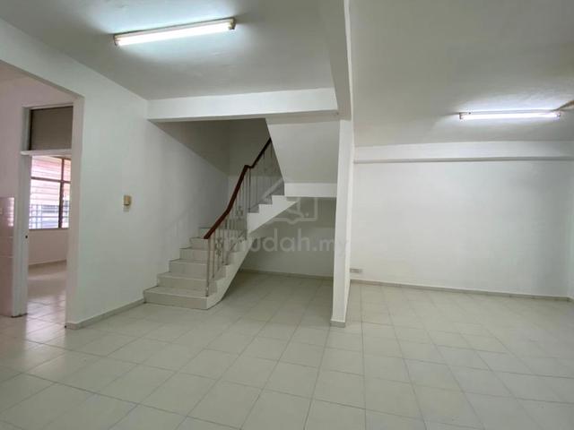 2 Storey Terrace Unfurnished Batu Maung for Rent near Taman Iping FTZ 1