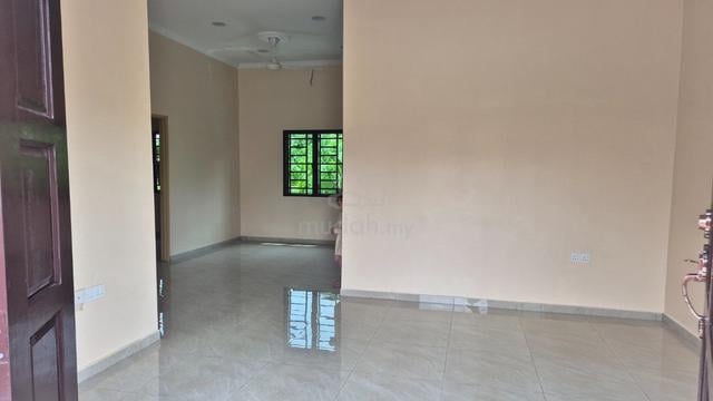 Rumah townhouse baru siap dibina untuk disewa 1