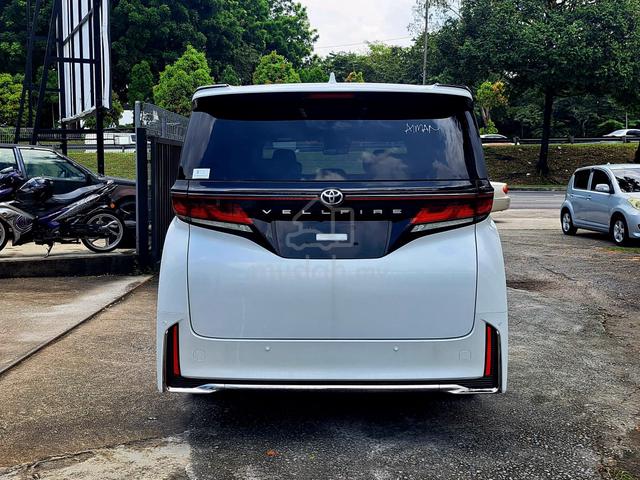 2024 Toyota VELLFIRE 2.4T Z PREMIER BLACK INTERIOR - 5