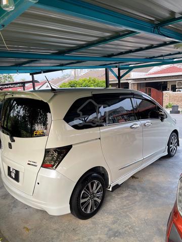2010 Honda FREED 1.5 E (A) - 5