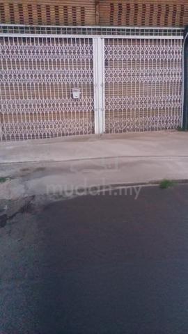 1.5 Storey Warehouse / Factory in Klang Jaya 1