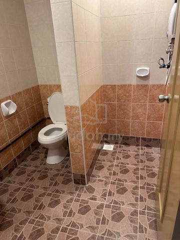Kl city jln Kuching master room w bathroom 1