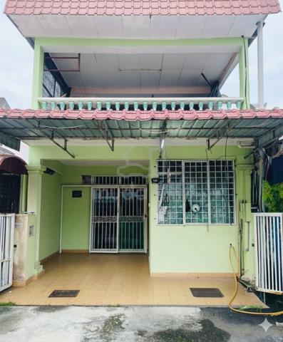 PORT DICKSON Double Storey House Below RM40K 1