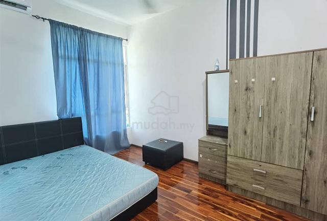 Ecopark Phase 1 : Master Room For Rent (Starting August 2026) 1