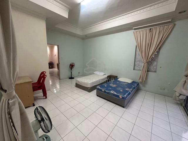 Room attached bath near hospital QE1 n QE2 for rent 1