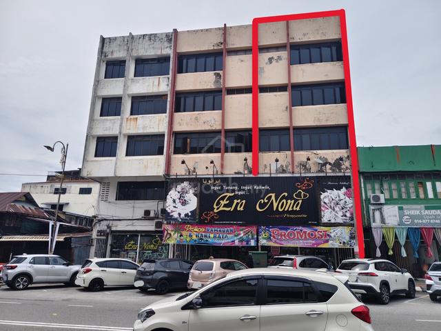 Bangunan Kedai 5 Tingkat, Jln Tok Lam, Bandar Kuala Terengganu. 1