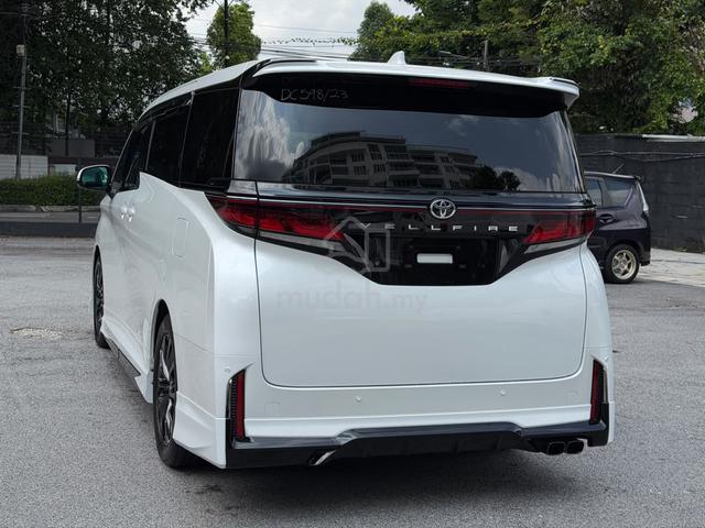 (GRADE 5A) Toyota VELLFIRE 2.4 Z PREMIER 2023 - 4