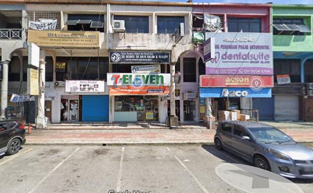 Second Floor Shoplot For Rent, Facing Mainroad, Available Now, Sek 19 1