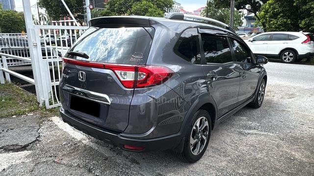 FULL SERVICE REC MAX LOAN 2019 Honda BR-V 1.5 - 4