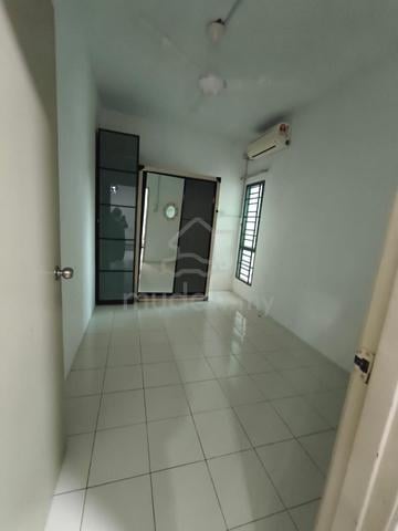 Non Sharing Room for Male in U12, Shah Alam 1