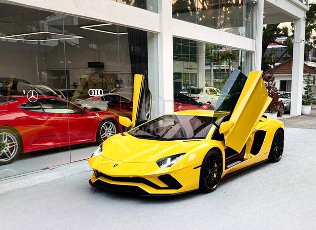 2017 Lamborghini AVENTADOR 6.5 S (A) - 5