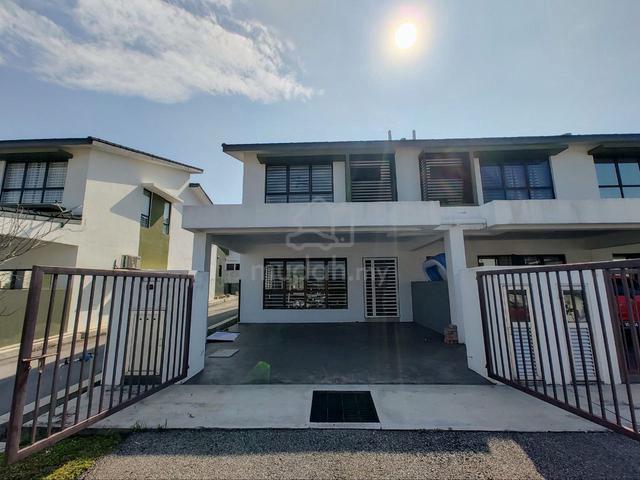 END LOT Double Storey Saujana Sekata Jalan Jenderam 1