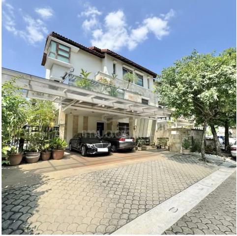 Resort Style 3story villa Gated Guarded 1