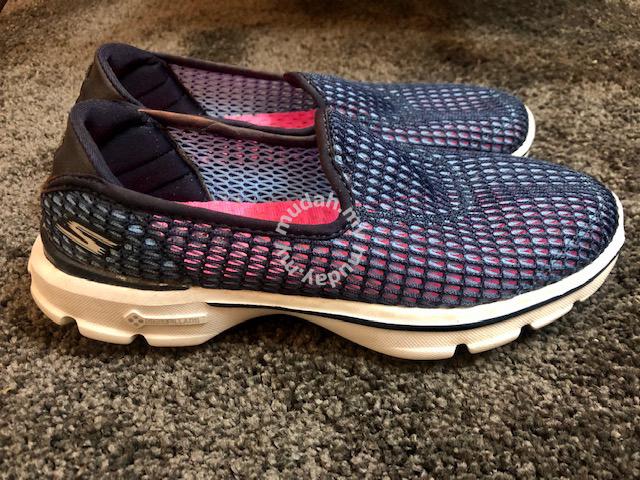 Skechers Go Walk 3 Sneakers / Shoes 