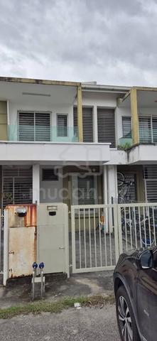 For Rent Townhouse pearl Villa Bandar Saujana Putra (Upper Unit) 1