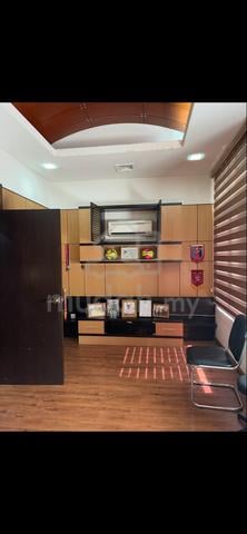 Pejabat / Kedai Cantik untuk disewa siap renovate!!! Lokasi cantik!!! 1