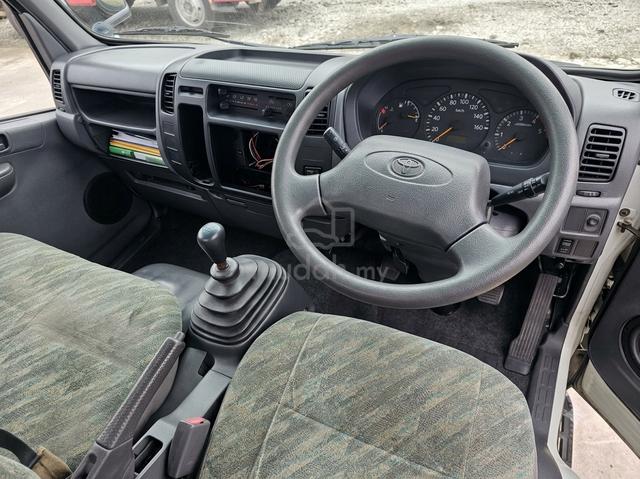 Toyota BU301 10kaki Cargo Siap Pagar 4 Tayar - photo 5 of 6