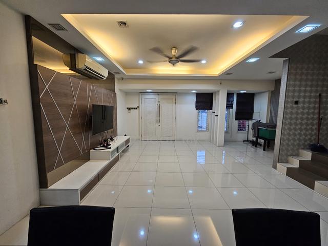 2storey terrace corner Kemuning (Nicely renovated Must View) 2