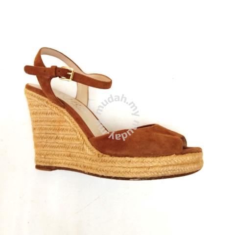 Michael kors 2024 suede wedges