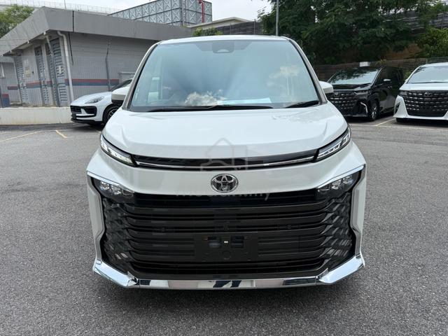 2022 Toyota VOXY 2.0 S-Z 360’ AUTO SIDE STEP - 2