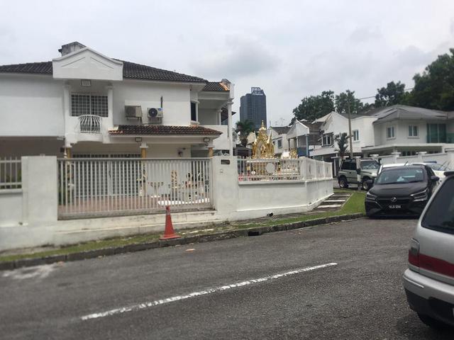 *Sri Petaling double storey corner house with big land* 1