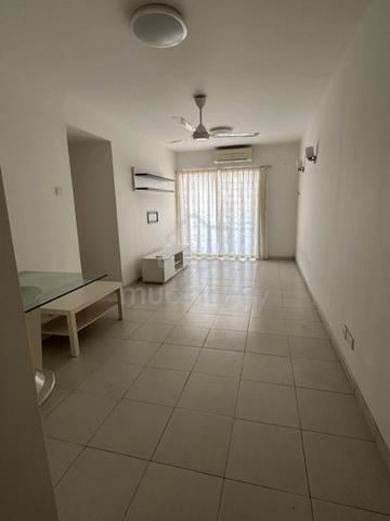 Mandarina Court 1