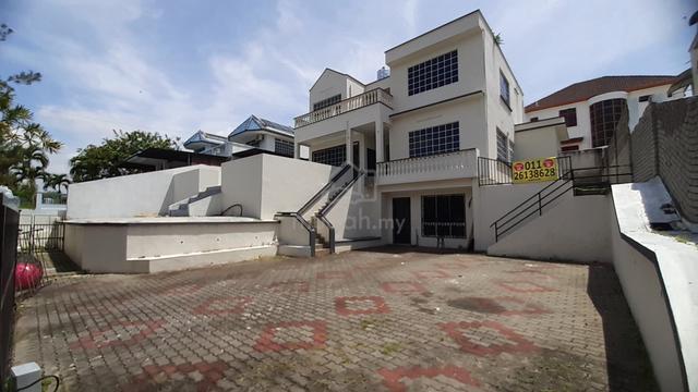 Freehold 3 Storey Bungalow Taman Bukit Jed Seremban near Lekas & Town 1