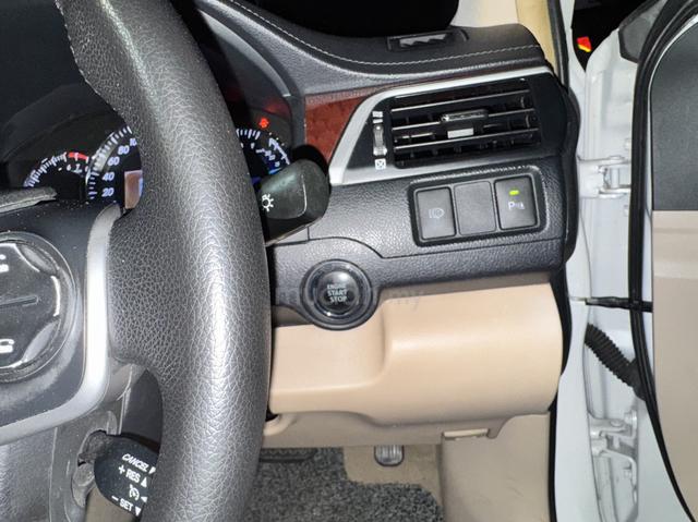 2013 Toyota CAMRY 2.5 V XV50 (A) - 3
