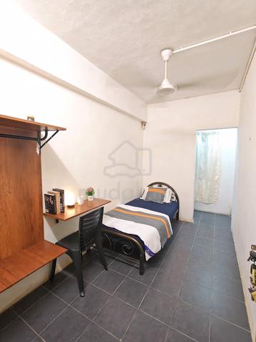 Fully Furnished Single Room next to MRT Serdang Raya, Seri Kembangan 1