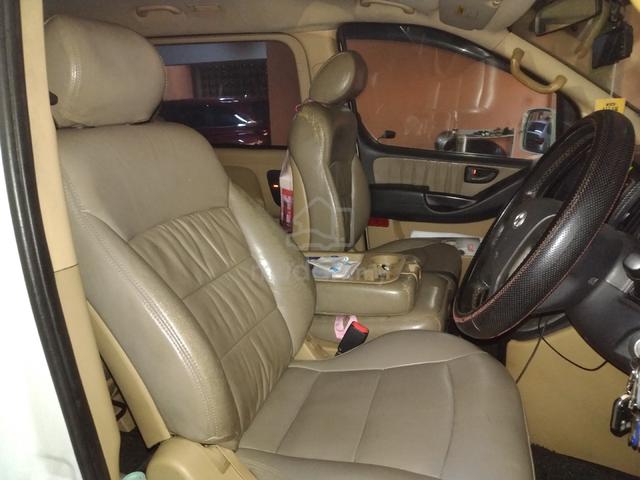2010 Hyundai GRAND STAREX 2.5 ROYALE (A) - 2