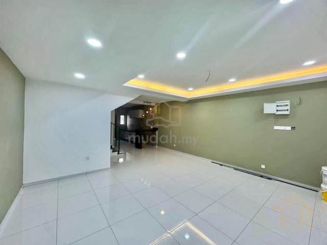 Taman Sentosa Yusuf Shahbudin 2 Storey 18x65 Newly Renovated Non Flood 1