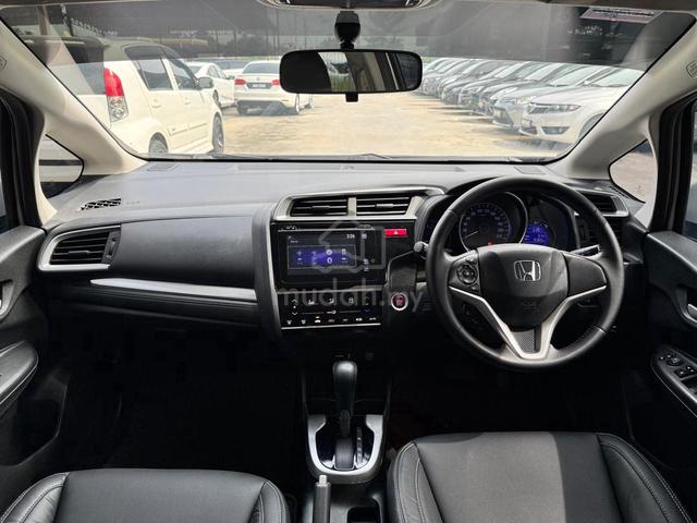 2016 Honda JAZZ 1.5 V (A) MODULO LEATHER SEAT - 2