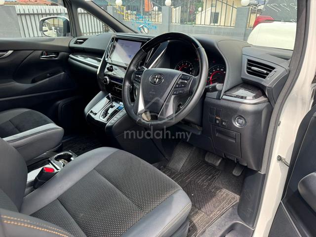 2021 Toyota ALPHARD 2.5 S TYPE GOLD CLEAR STOCK - 2