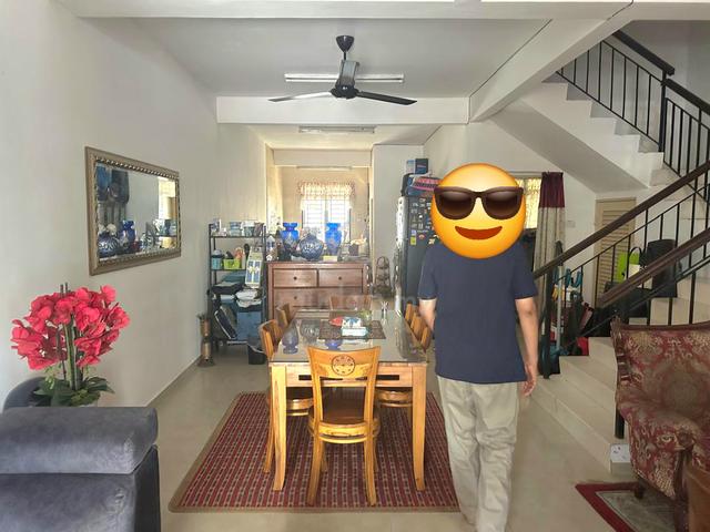Taman D Utama Perling 2.5 Storey 5 Rooms 1